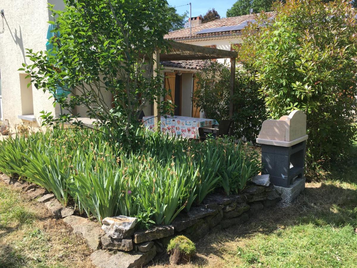 La Forestiere Pigeonnier Monclar-de-Quercy Eksteriør billede
